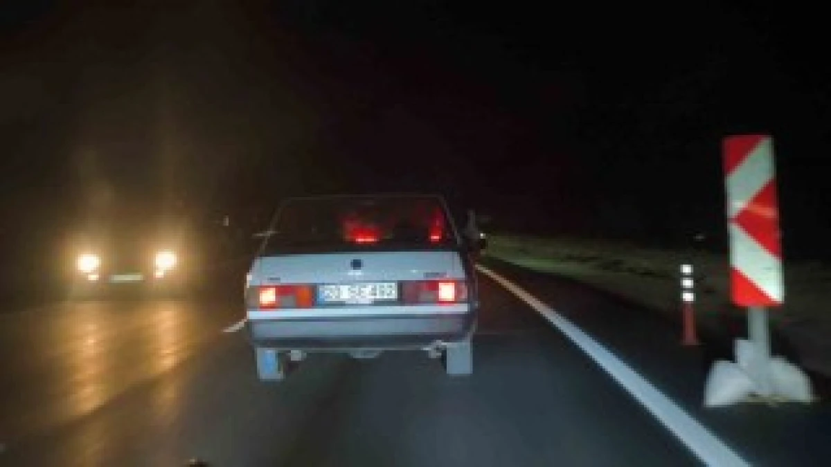 Denizli-Antalya Yolunda Tehlikeli Seyahat: Yolcu Pencereden Ayaklarını Çıkardı