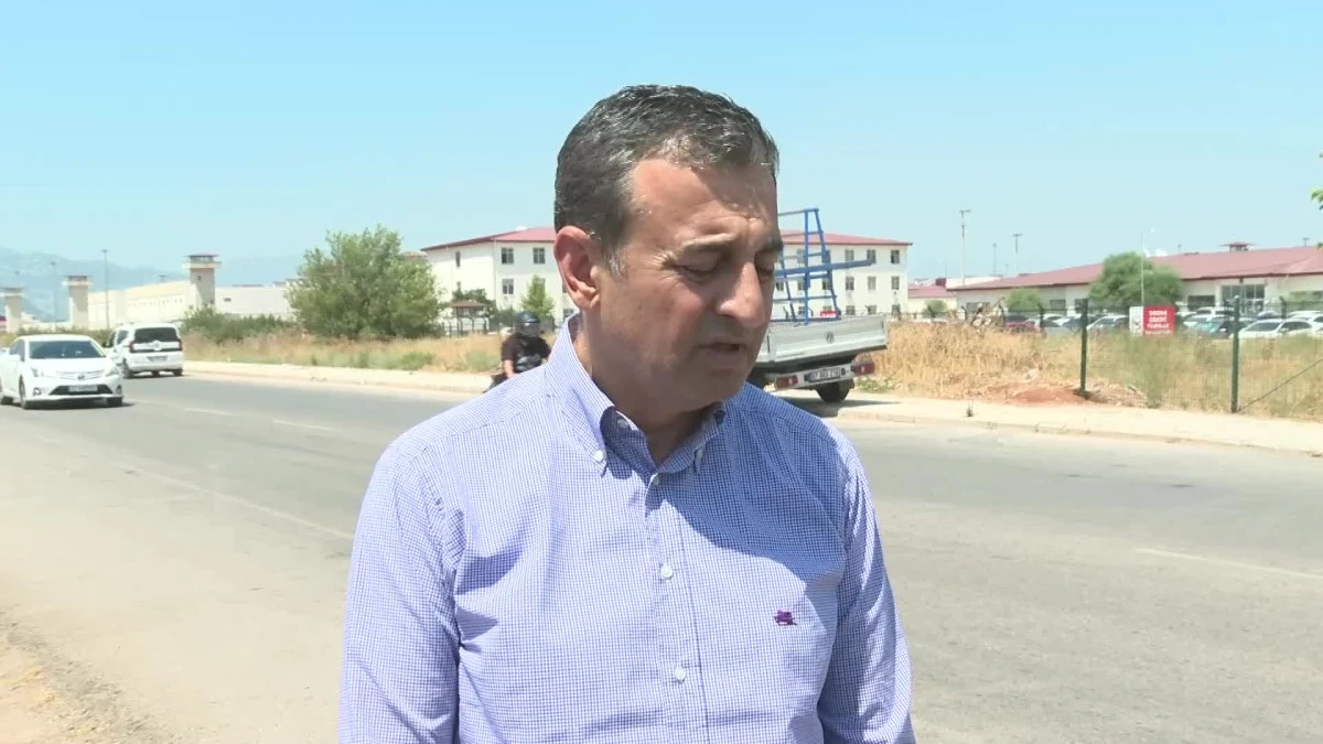 CHP'li Bulut, Tutuklu Belediye Başkanı Böcek'i Ziyaret Etti