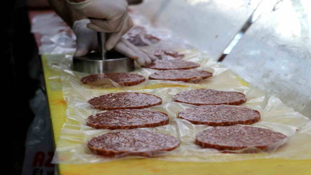 Şap hastalığı kısıtlaması kaldırıldı, et fiyatlarındaki yükseliş durdu