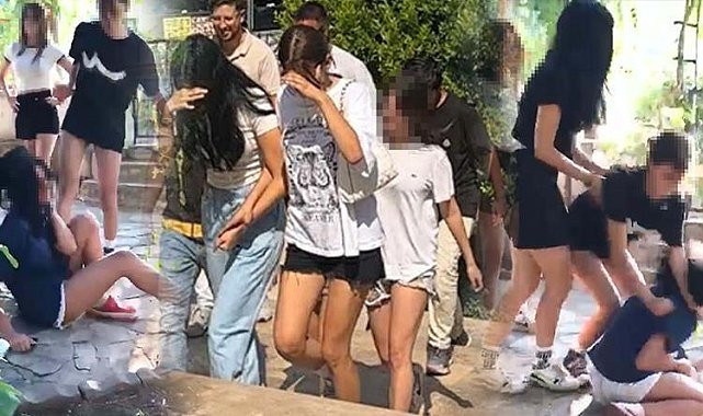 YAŞLARI 14 YA DA 15! AKRANLARINI ORTALARINA ALIP TEKME TOKAT DÖVDÜLER