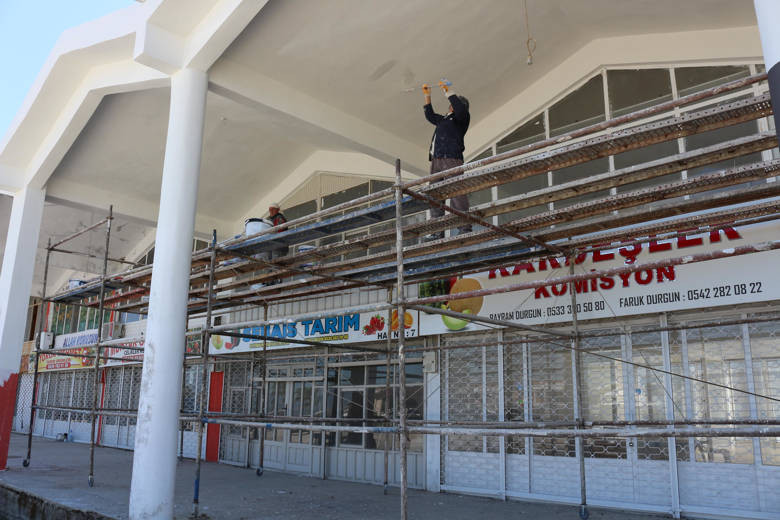 ANTALYA BÜYÜKŞEHİR’DEN SERİK ÇANDIR TOPTANCI HALİ’NE MODERN DOKUNUŞLAR