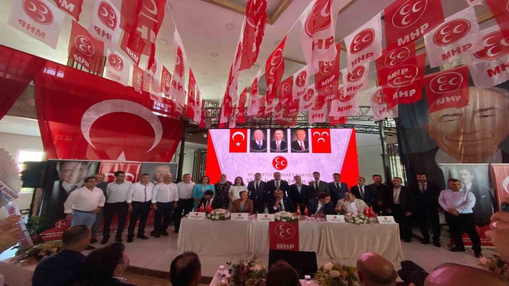 SERİK MHP’DE ÜSTÜNMET GÜVEN TAZELEDİ