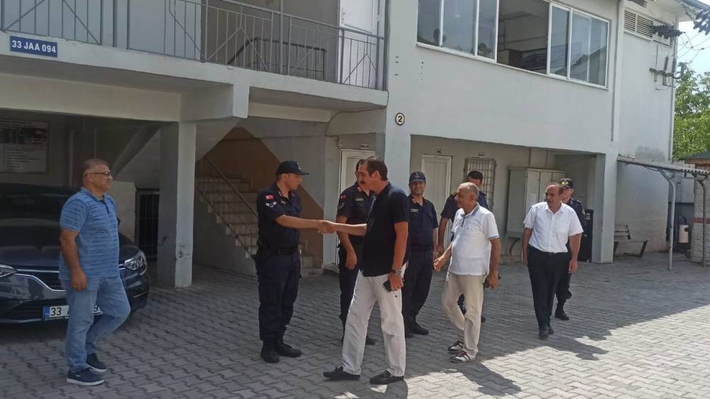 TOPSAKALOĞLU: "JANDARMAMIZ GECE GÜNDÜZ HALKIN HUZURU İÇİN GÖREV YAPIYOR"