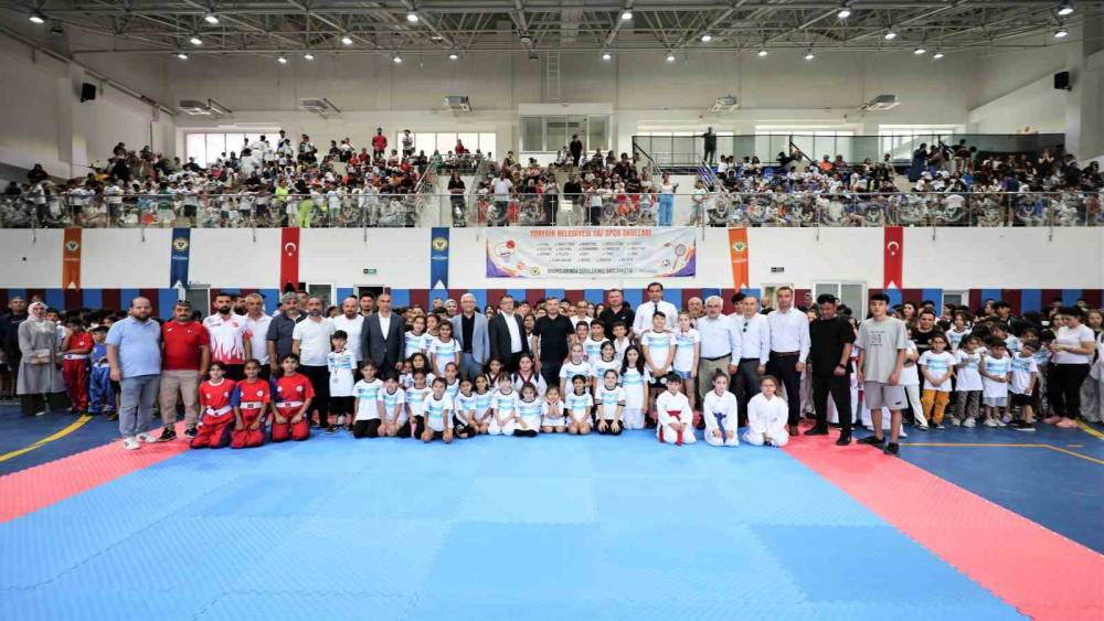 YÜREĞİR BELEDİYESİ YAZ SPOR OKULLARI BAŞLADI