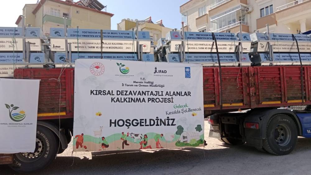 MERSİN’İN MUT İLÇESİNE 42 HAYVAN SULAMA TEKNESİ DAĞITILDI