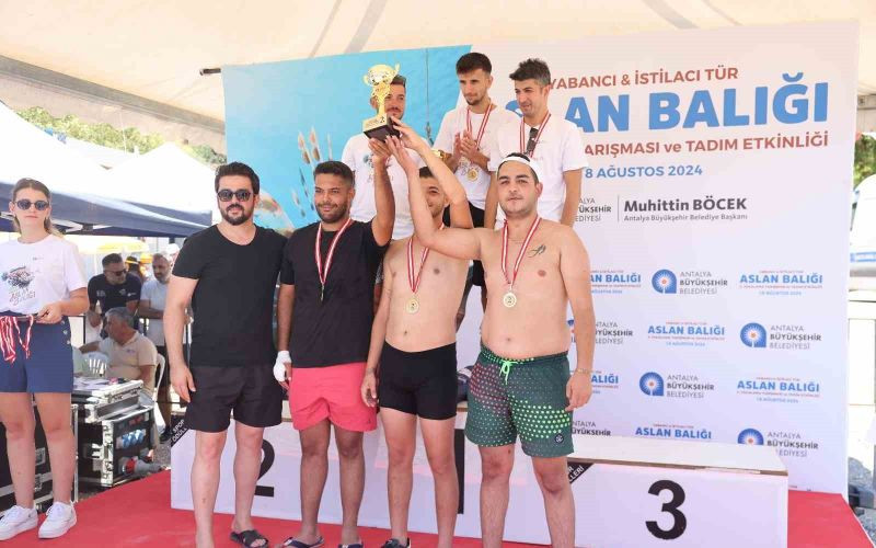 ANTALYA'DA 4. ASLAN BALIĞI YAKALAMA VE TADIM ETKİNLİĞİ