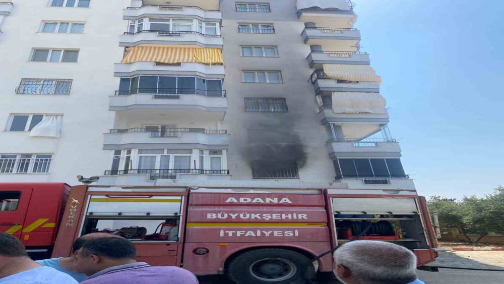Adana’da ev yangını korkuttu