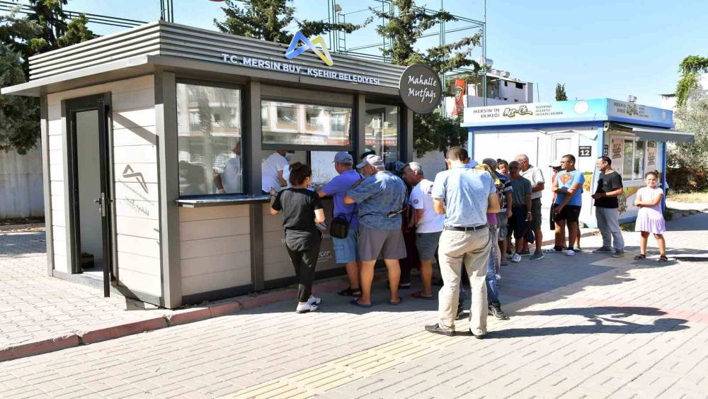 MERSİNLİ VATANDAŞLAR, MAHALLE MUTFAKLARINDAN MEMNUN