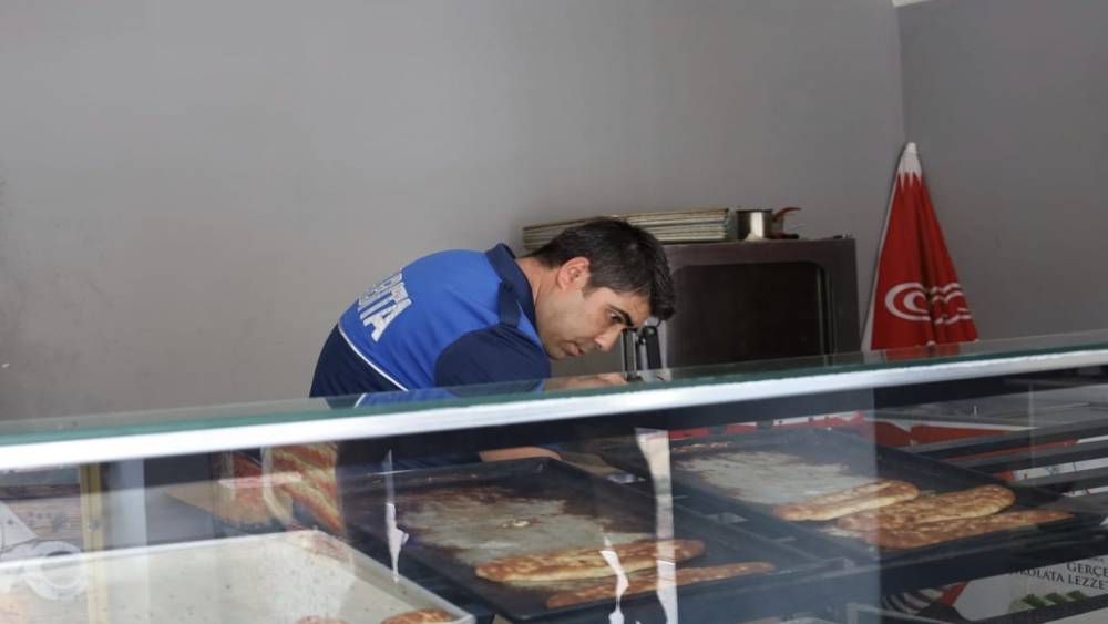 KOZAN BELEDİYESİ ZABITA EKİPLERİ, OKUL KANTİNLERİ VE FIRINLARI DENETLEDİ