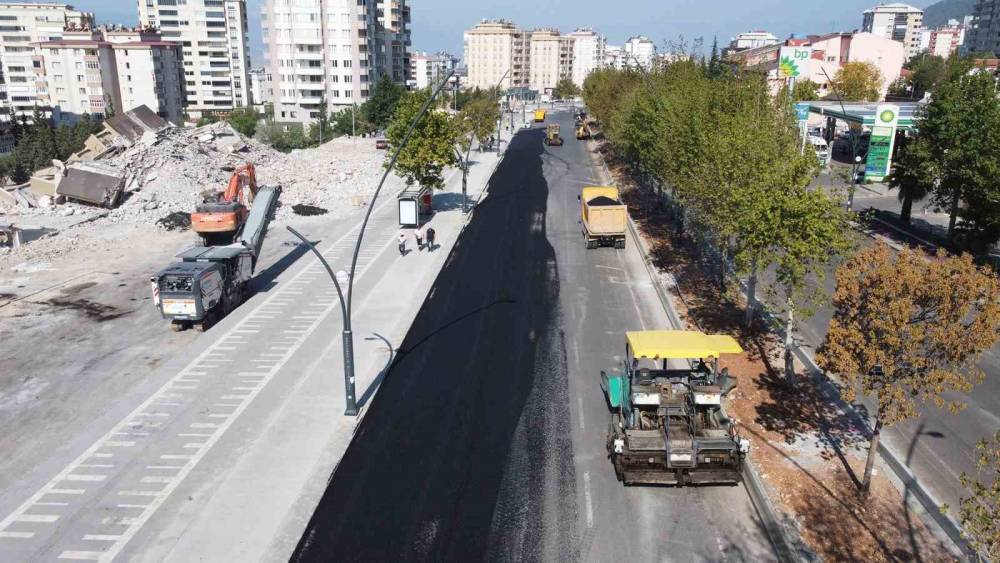 KAHRAMANMARAŞ’TA ASFALT ÇALIŞMALARI