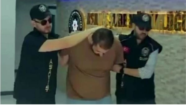 "KIZIMIZIN NAMUSUNU KİRLETTİN" DİYEREK ÖNCE DÖVÜP SONRA SOYDULAR