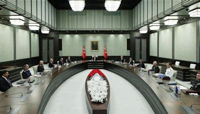 YAŞ TOPLANTISI BİTTİ, ORGENERAL METİN GÜRAK GENELKURMAY BAŞKANI OLDU