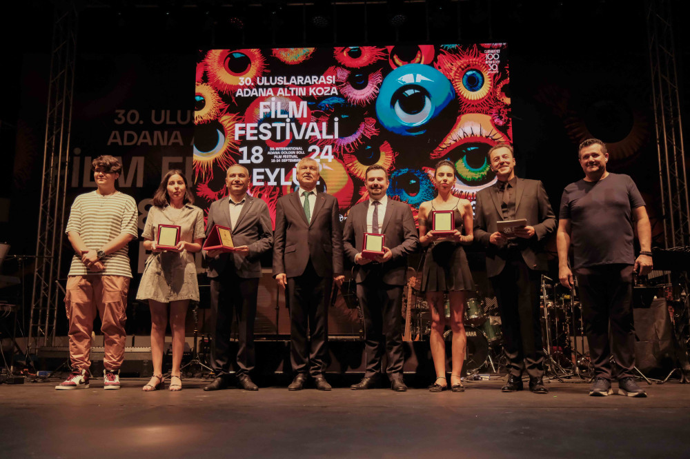 ULUSLARARASI ADANA ALTIN KOZA FİLM FESTİVALİ’NDE EMEK ÖDÜLLERİ VERİLDİ
