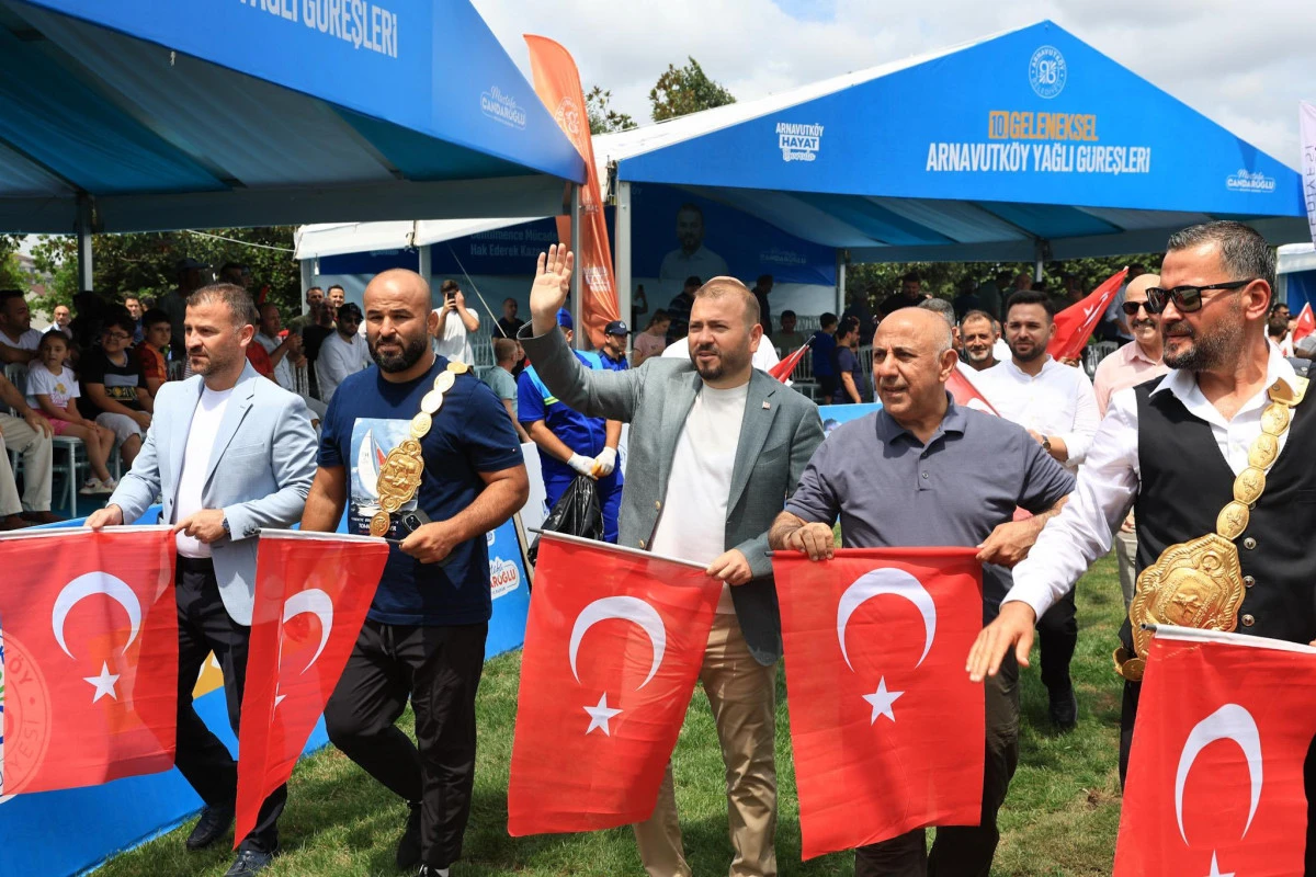 10. Geleneksel Yağlı Güreşler Coşkuyla Gerçekleşti