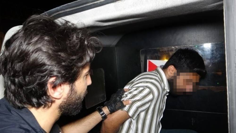 EL BOMBASI VE SİLAHLA YAKALANAN ZANLI TUTUKLANDI