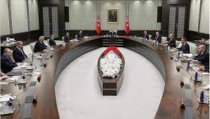 GÖZLER ERDOĞAN'IN AÇIKLAYACAĞI YENİ KABİNE'DE!