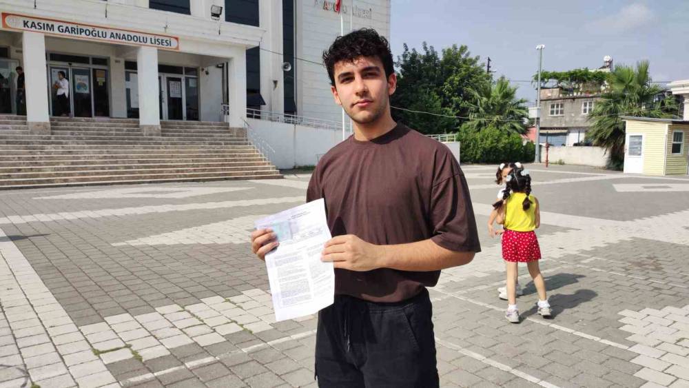 63 SAAT ENKAZ ALTINDA KALAN GÜRKAN, ÜNİVERSİTE SINAVINA GİRDİ