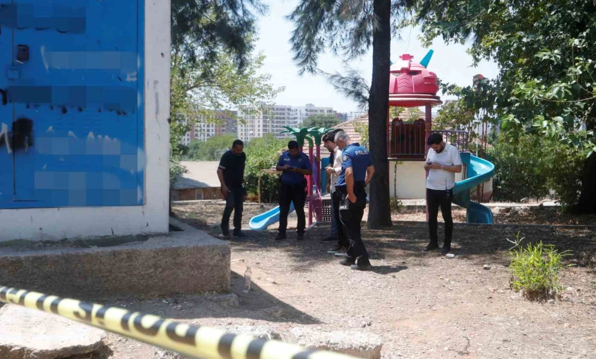 TARTIŞTIĞI KİŞİYİ BACAĞINDAN VURUP BAŞINDA BEKLEYEN ŞÜPHELİ: "5 BİN TL ALACAĞIM VARDI"