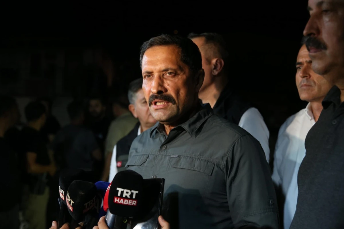 ATEŞ SAVAŞÇILARININ ALEVLER ARASINDA YORGUNLUK MOLASI
