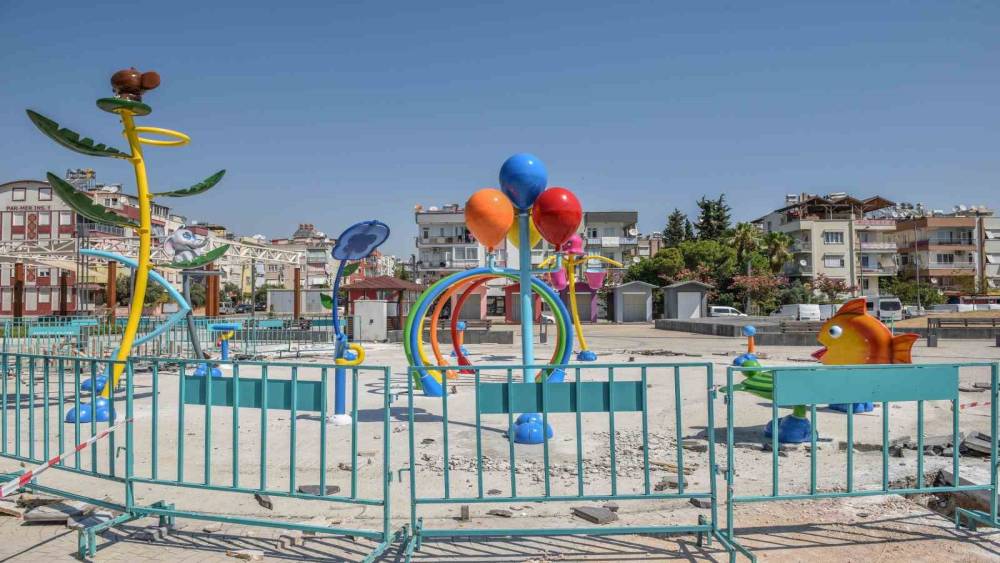 KEPEZ’DE ÇOCUKLARA SU OYUN PARKI YAPILIYOR