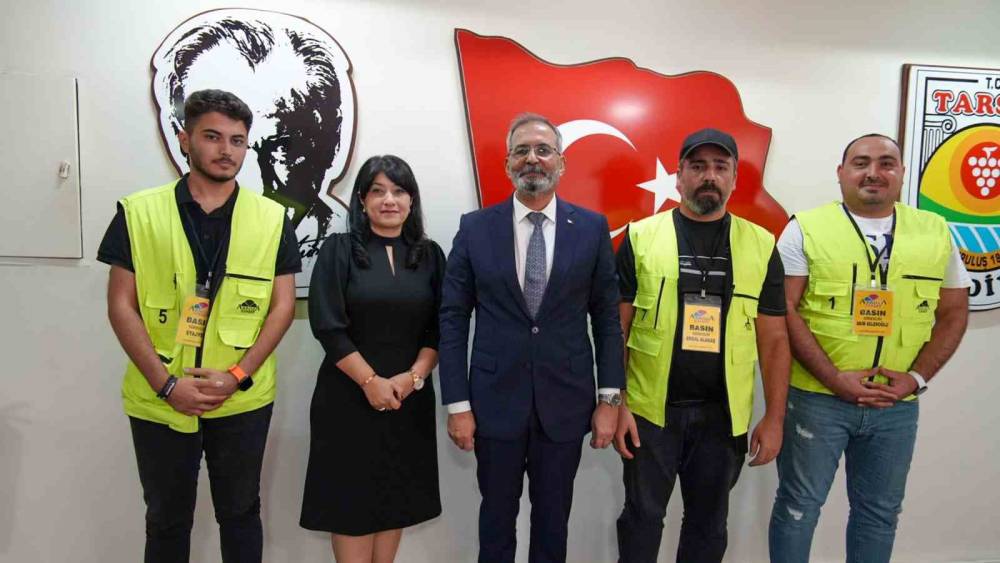 BAŞKAN BOZDOĞAN: "TARSUS’UN HAK ETTİKLERİNİ ALMASI İÇİN ÇALIŞIYORUM"