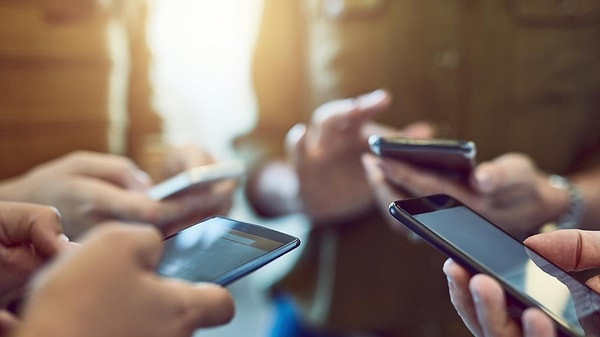 İKİNCİ EL CEP TELEFONU SATIŞINDA YENİ DÖNEM! BAKANLIK, ZORUNLU HALE GETİRDİ