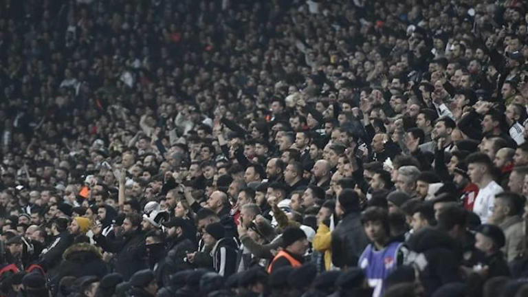 BEŞİKTAŞ TARAFTARI: MECLİSTE HİZBULLAH İSTEMİYORUZ