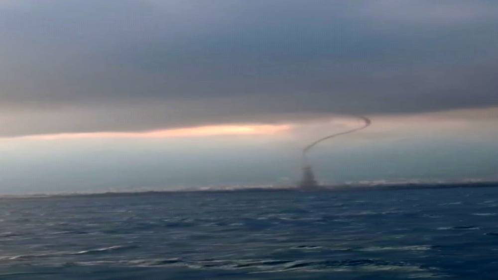HATAY’DA DENİZDE HORTUM ÇIKTI
