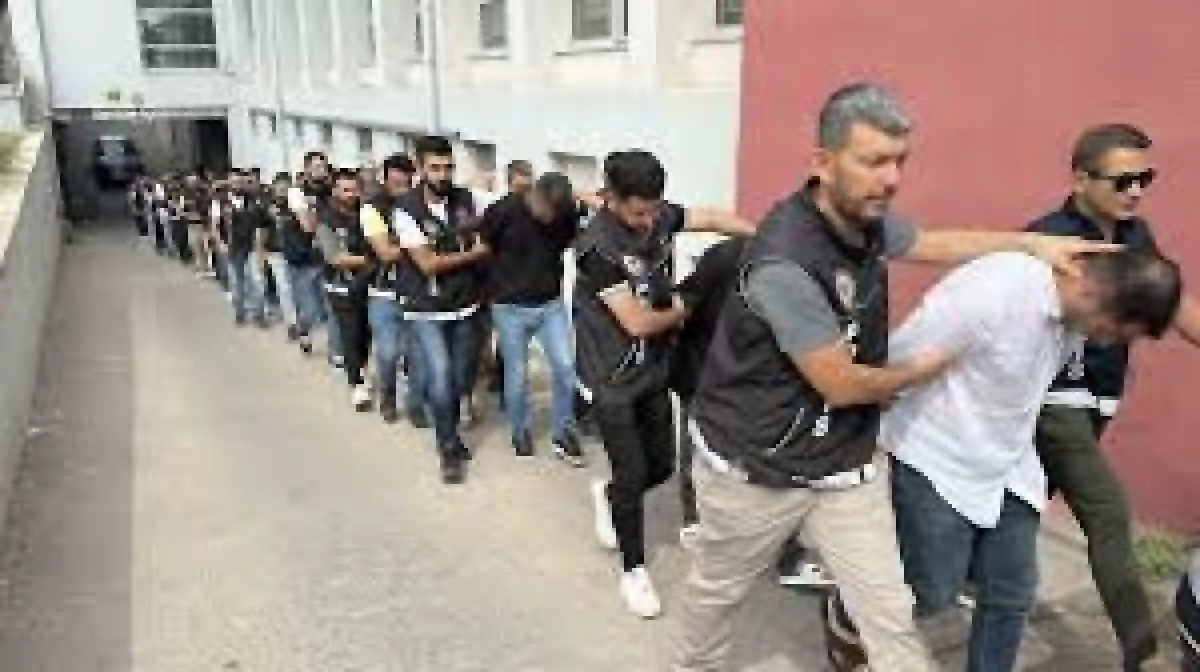 ADANA MERKEZLİ UYUŞTURUCU OPERASYONUNDA 152 TUTUKLANMA