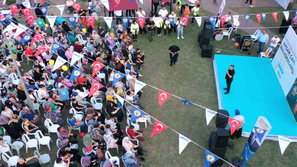 YÜREĞİR’DE AKŞAM ÇAYI BULUŞMALARI DEVAM EDİYOR