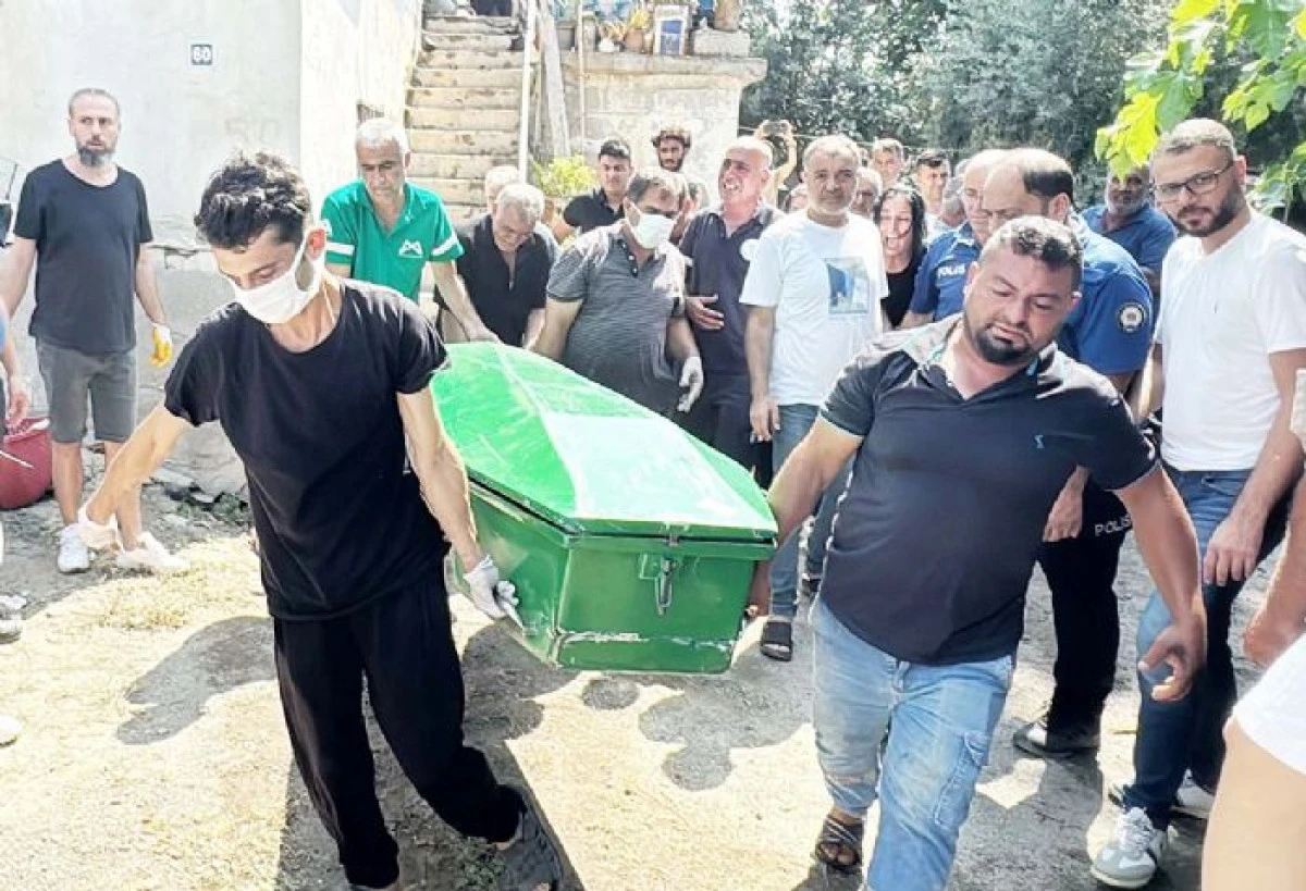 Mersin'de Müstakil Evde Yangın: Bir Kadın Hayatını Kaybetti