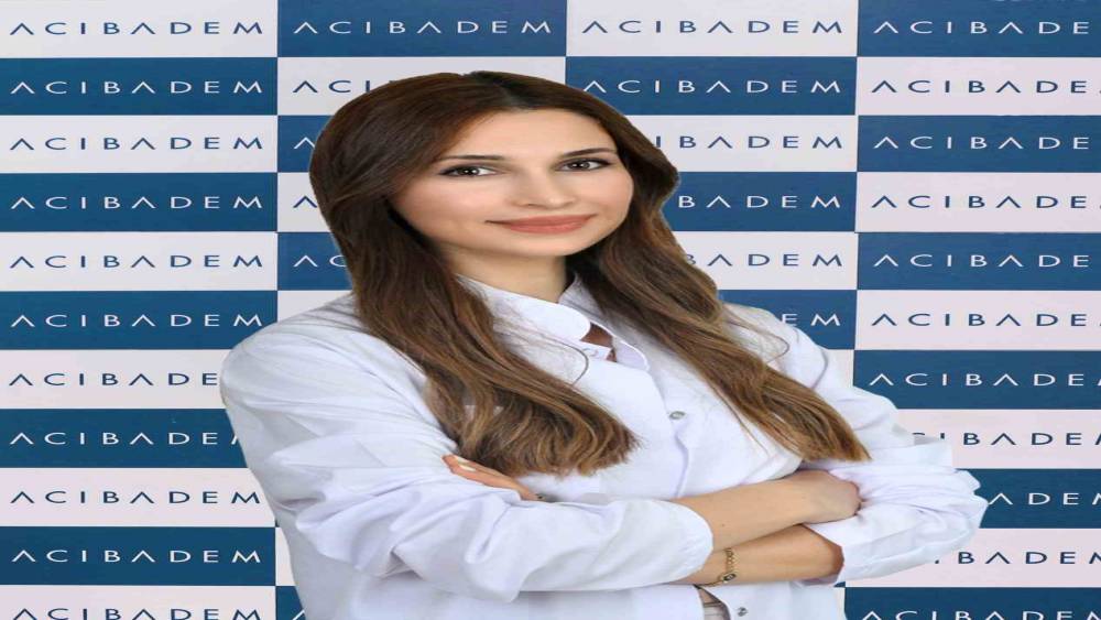 EGZERSİZ YAPARKEN 15 DAKİKADA BİR SU İÇİN