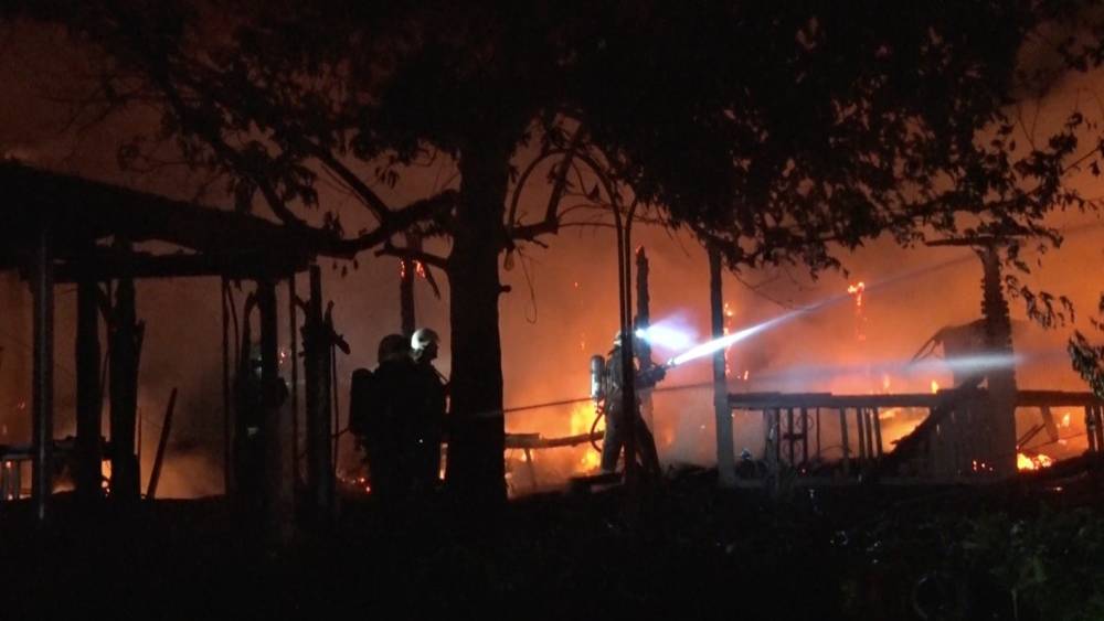 ANTALYA’DA KORKUTAN KAFE YANGINI