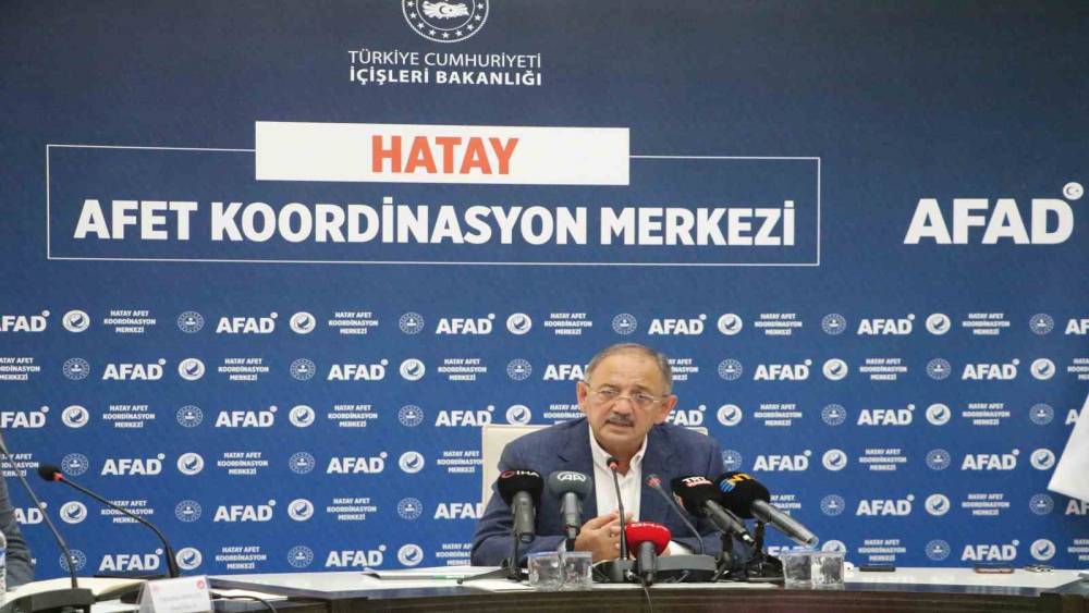 BAKAN ÖZHADEKİ: "HATAY’I ESKİ HALİNE KAVUŞTURMAK BİZİM GÖREVİMİZ"