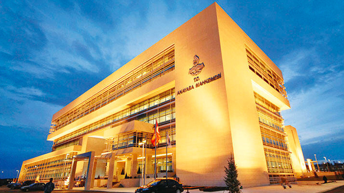 AYM: CUMHURBAŞKANLIĞI KARARNAMESİ'NİN BAZI KURALLARI İPTAL EDİLDİ