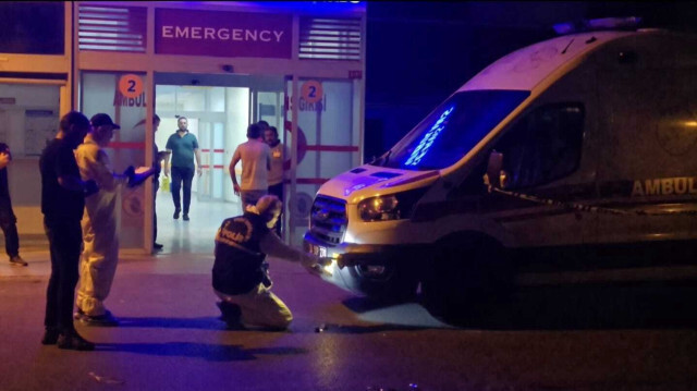 DEVLET HASTANESİNİN ACİL SERVİSİNE SİLAHLI SALDIRI: 5 KİŞİ YARALANDI