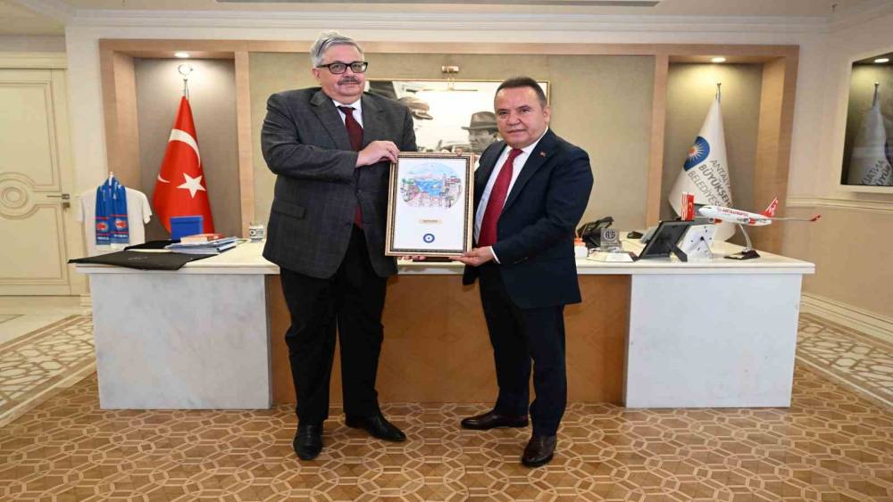 BAŞKAN BÖCEK: “90 BİN RUS KONUT ALDI”