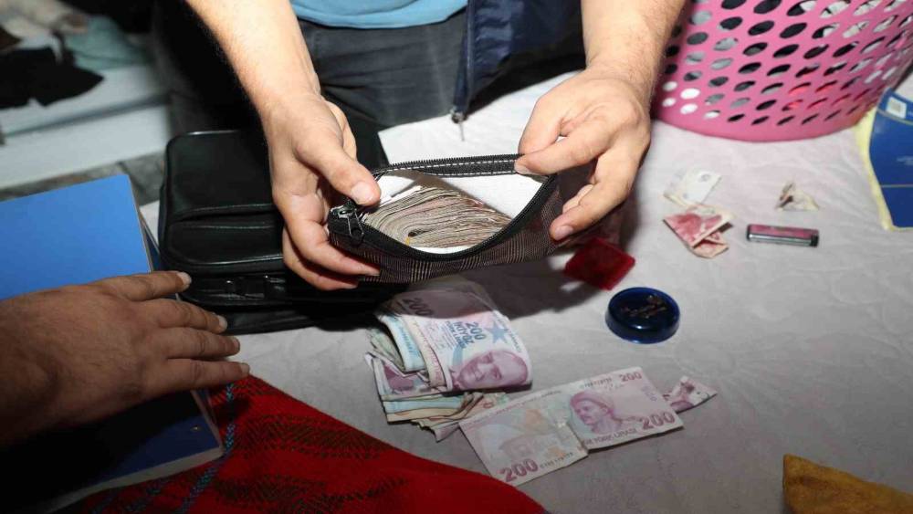 MERSİN’DE TEFECİLERE OPERASYON: 2 GÖZALTI