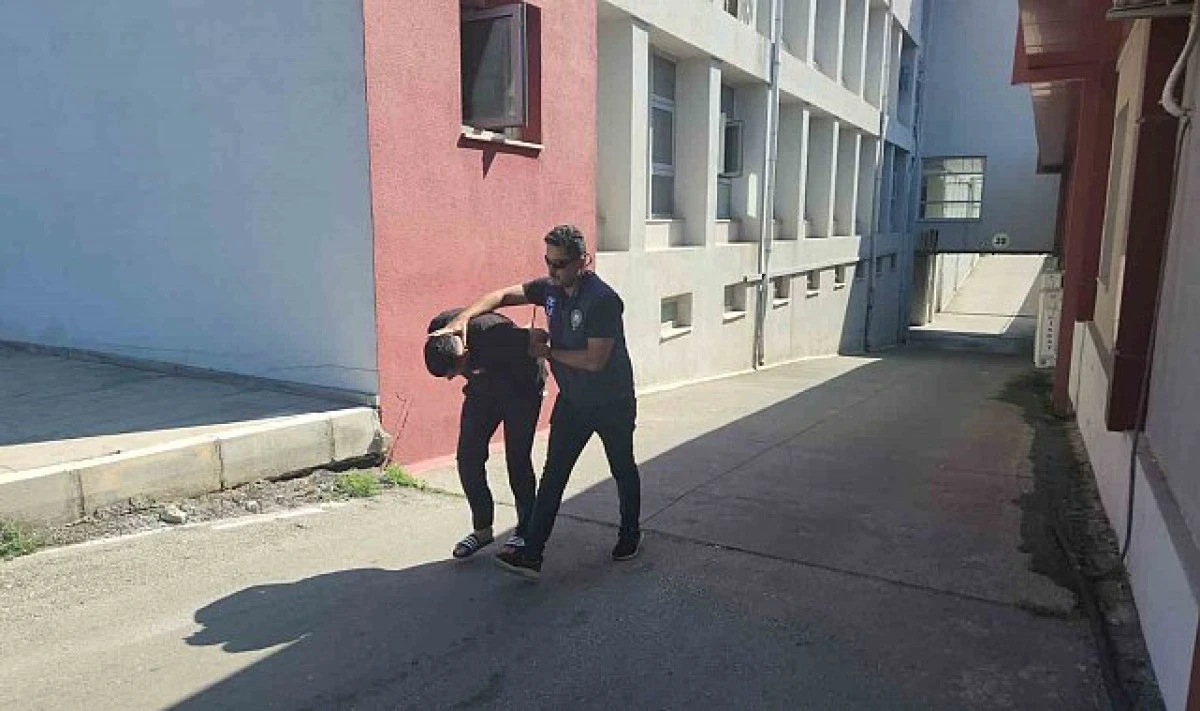 ADANA'DA ‘SAZAN SARMALI' DOLANDIRICILIĞI: GERÇEK EV SAHİBİNE HİÇ PARA ULAŞMADI