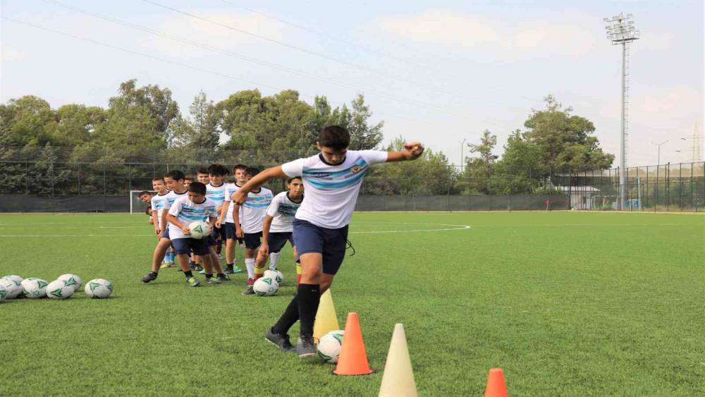 YÜREĞİR SPORLA ŞENLENİYOR