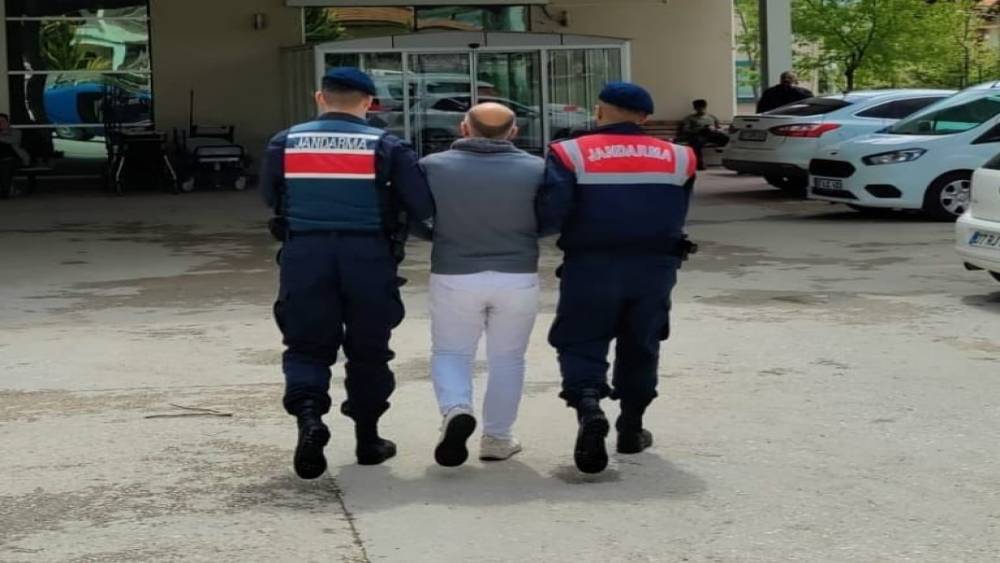 Antalya’da 182 aranan şahıs yakalandı