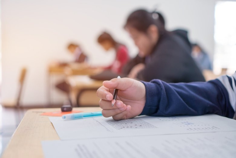TÜRKÇE DERSİNDE BU ORTALAMAYI TUTTURAMAYAN SINIF GEÇEMEYECEK