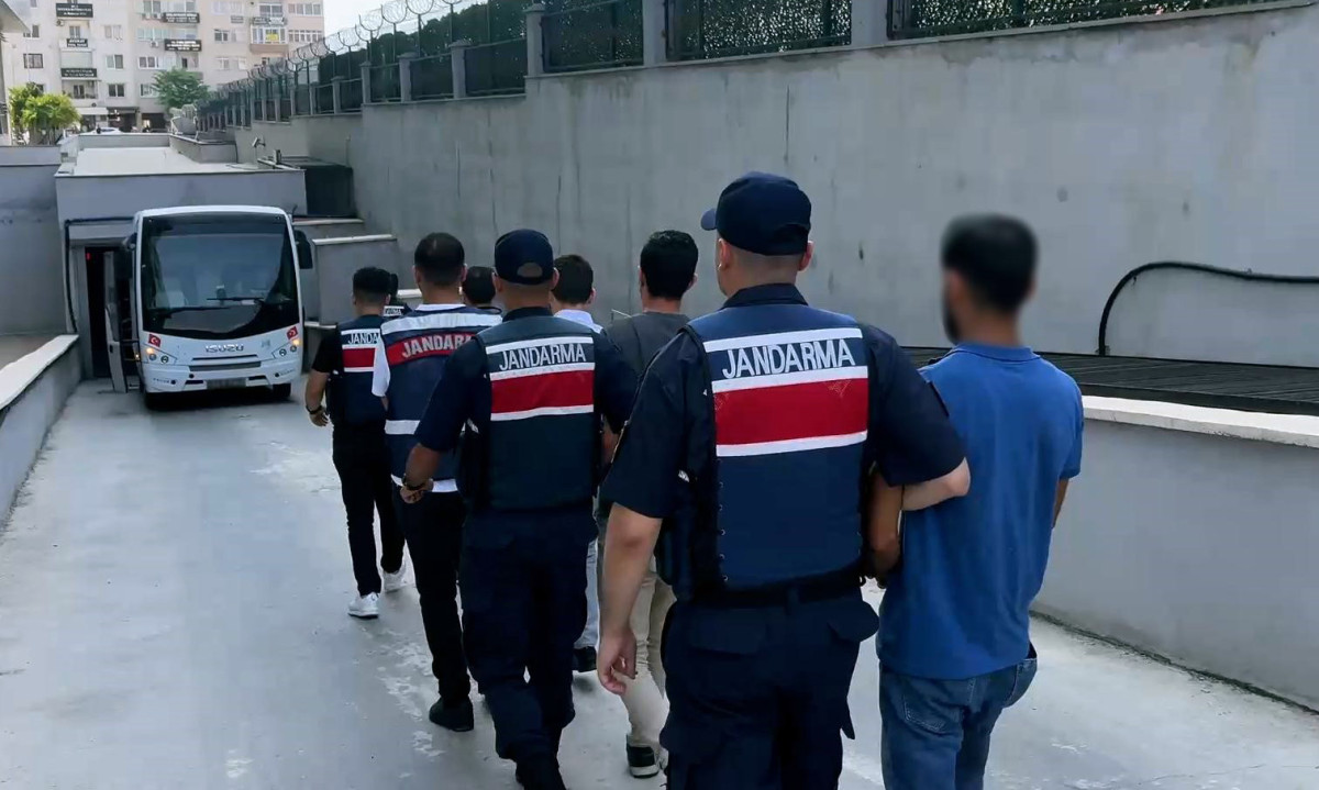 MERSIN'DE PKK/KCK OPERASYONU: 5 GÖZALTI