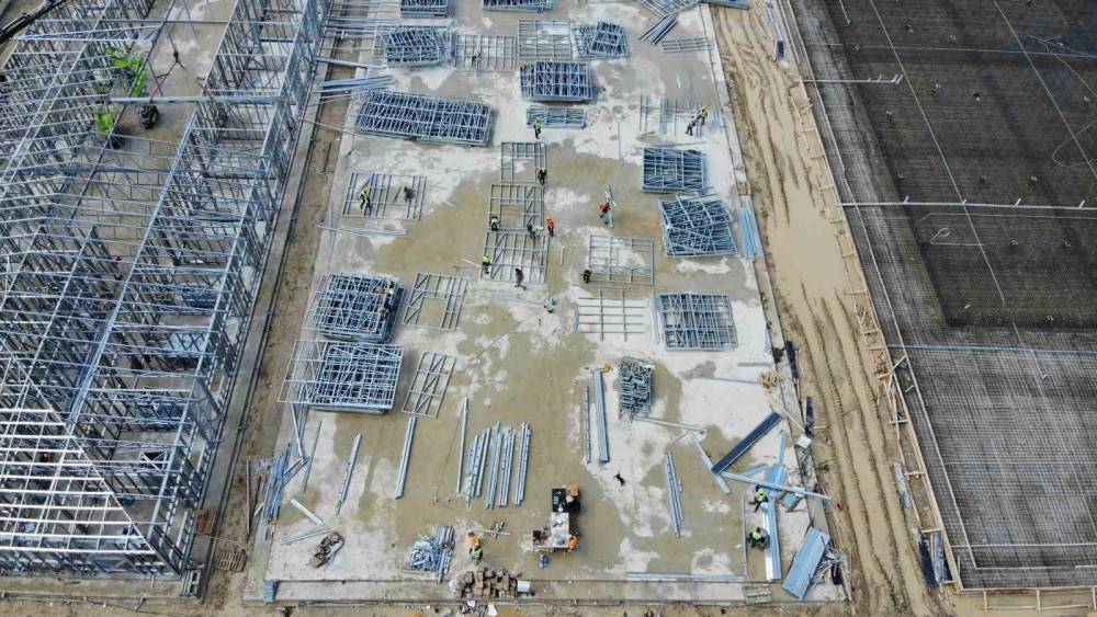 Defne Devlet Hastanesi inşası 1 Mayıs’ta da devam ediyor