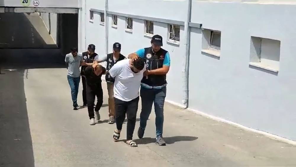ADANA’DA 3 TORBACI YAKALANIP TUTUKLANDI