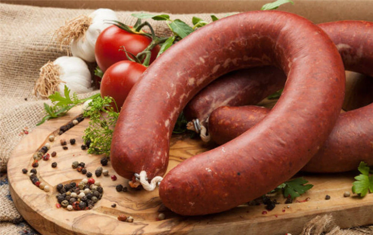 BAKANLIK 4 SUCUK MARKASINI DAHA İFŞA ETTİ! MARKETLERDEN TOPLATILIYOR