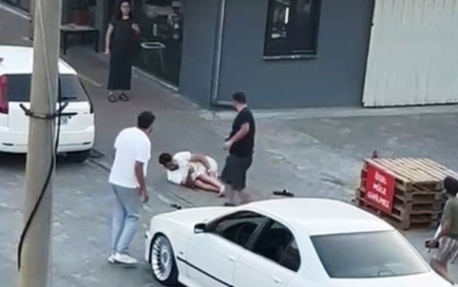 KARDEŞİNİ GÖZÜNÜ KIRPMADAN SİLAHLA VURDU! O ANLAR KAMERADA