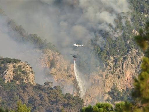 ANTALYA'NIN KEMER İLÇESİNDEKİ ORMAN YANGINI 4. GÜNÜNDE SÖNDÜRÜLDÜ