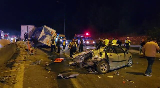 ADANA’DA KATLİAM GİBİ KAZA: 7 ÖLÜ, 7 YARALI