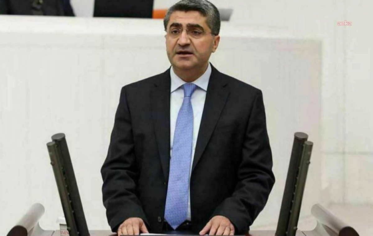 TBMM Başkanı Kurtulmuş’un partilerden komisyona üye istemesi...Yeni Yol Grup Başkanvekili Ekmen: “Komisyon üye sayısı daha az olabilirdi ama katılımcılık açısından olumlu”